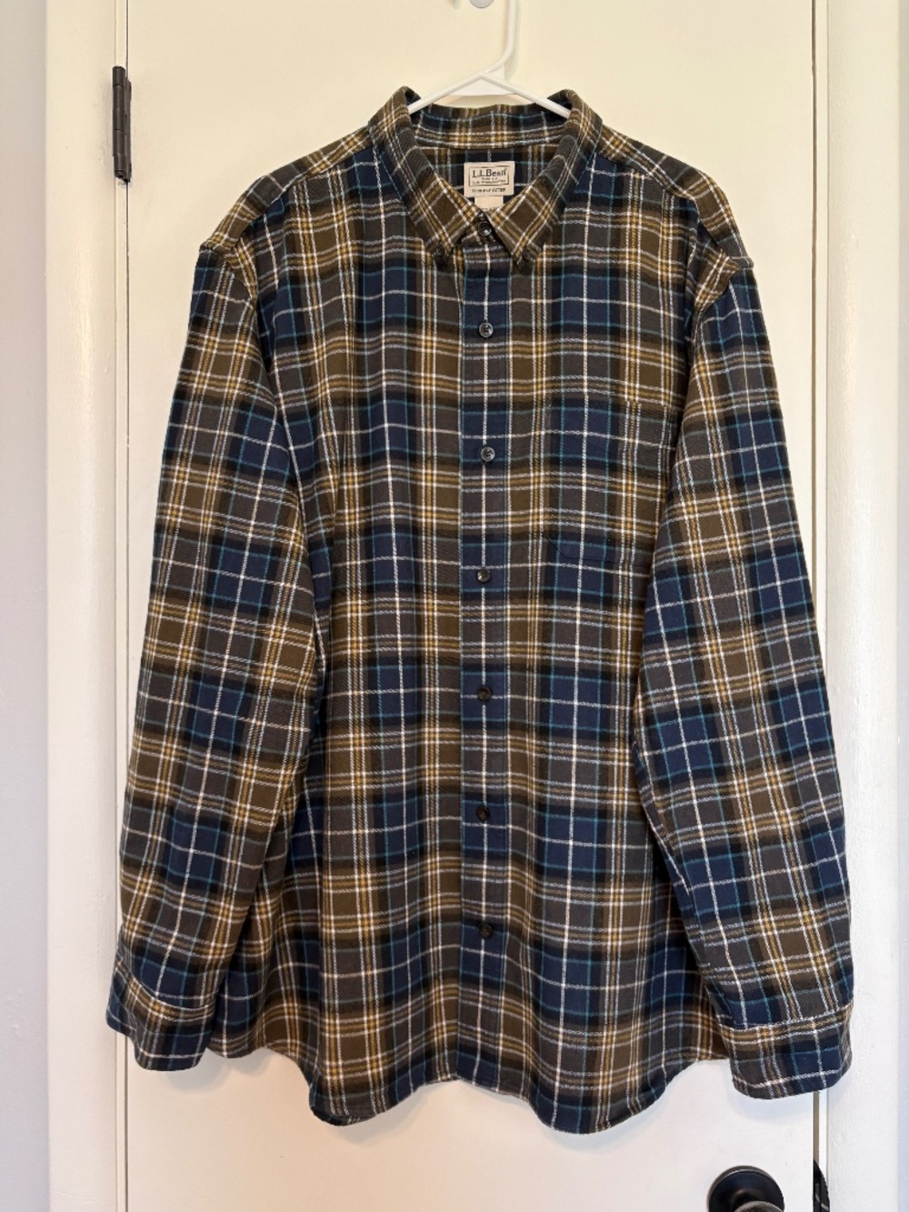 L.L. Bean #298167 Men's Blue/Brown Scotch Plaid Flannel Button-Front Shirt XXL
